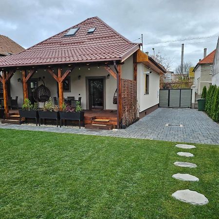 Arbor Inn Braşov Buitenkant foto