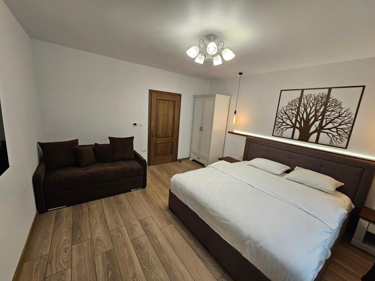 Arbor Inn Braşov Buitenkant foto