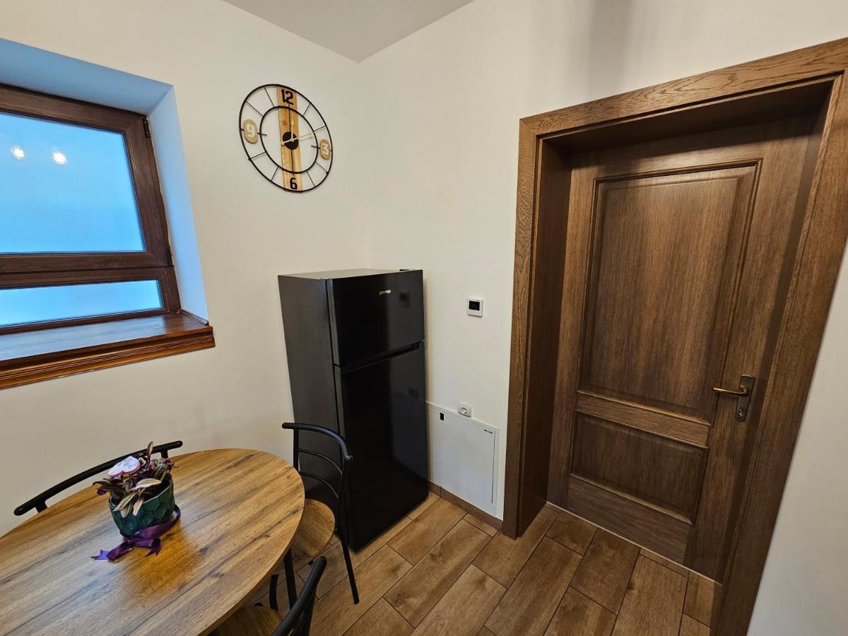Arbor Inn Braşov Buitenkant foto